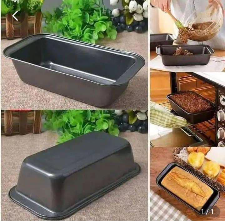 Non stick bread baking tin